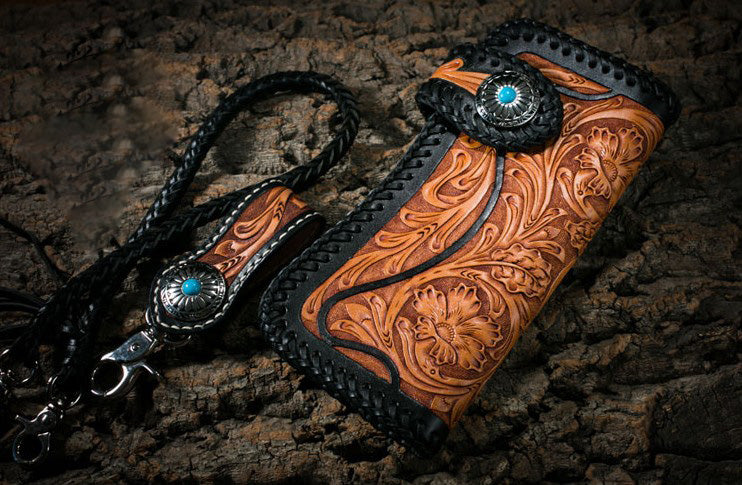 Coffin-shaped wallet chain in vegetable leather hand carved with a pen –  Another Way of Life