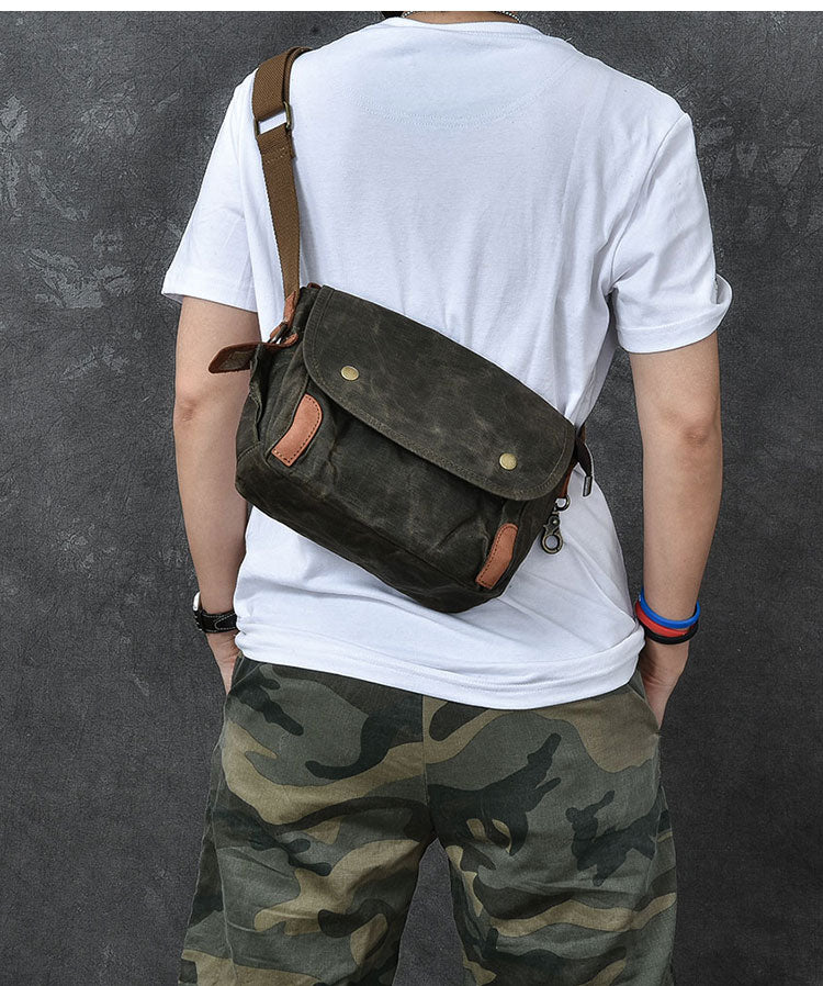 Dakota Waxed Canvas Messenger Bag | Field Khaki w/ Chestnut Brown Leather